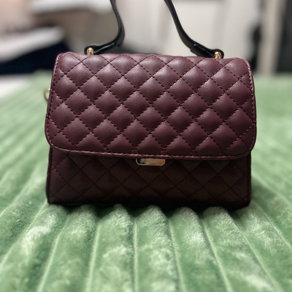 Aldo Quilted Burgundy Crossbody Bag - Picture 2 of 6